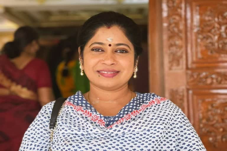 dmk-meena-jayakumar-dismissed-from-the-party