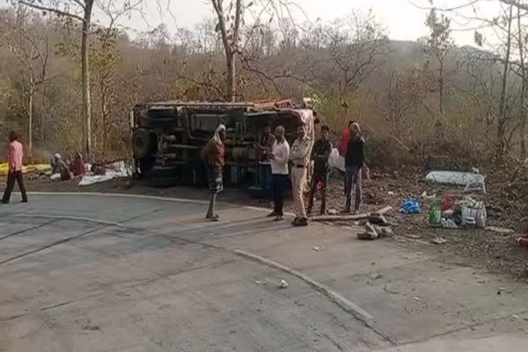 Road accident in betul