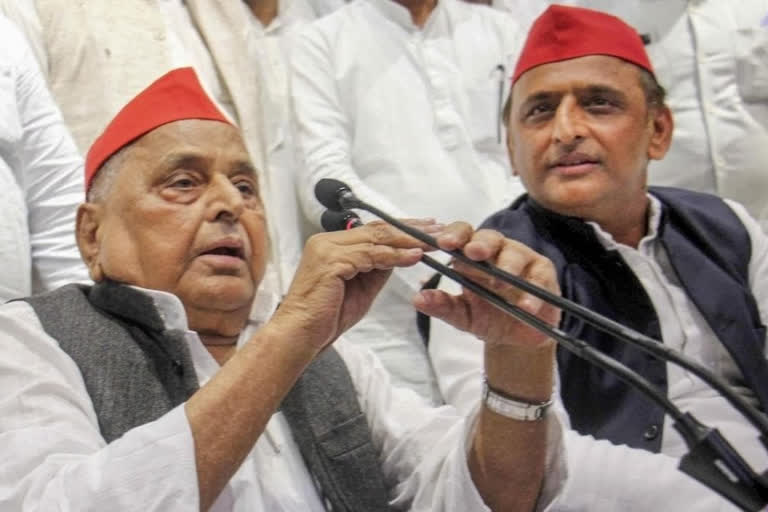 Patriarch Mulayam Singh, Akhilesh urge people to vote