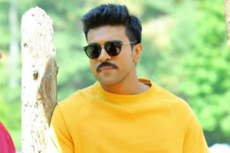 RAM CHARAN: రెండేళ్ల తర్వాత భార్యతో కలిసి రామ్​చరణ్​..!