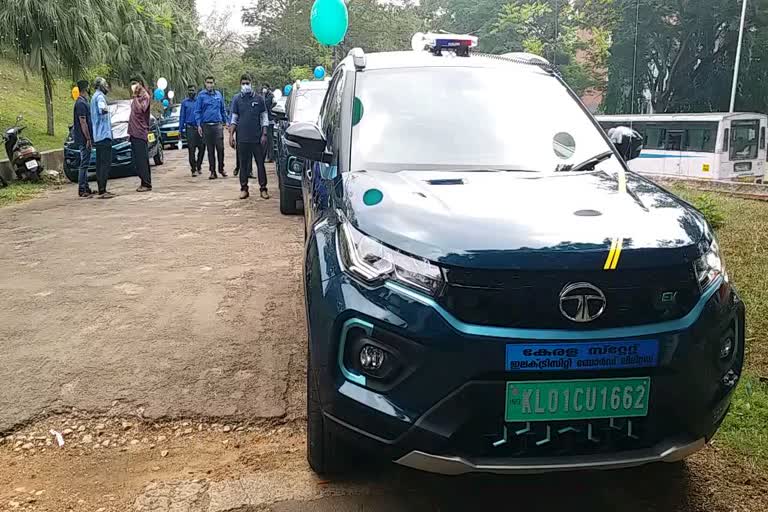 KSEB 65th Anniversary  KSEB launches 65 electric vehicles  കെഎസ്ഇബി 65-ാം വാർഷികം  ഇലക്ട്രിക് വാഹനങ്ങൾ പുറത്തിറക്കി കെഎസ്ഇബി  ഹരിതോർജ്ജ ഭാവിയിലേക്കുള്ള ചുവടുവയ്പ്പെ്  A step towards a greener energy future  ടാറ്റയുടെ ടിഗോർ, നെക്സോൺ മോഡലുകളാണ്  Tata's Tigor and Nexon