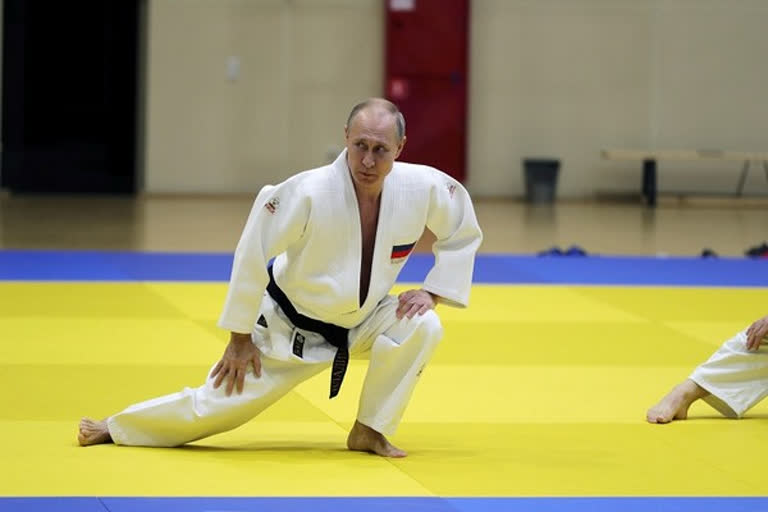 International Judo Federation, Judo federation removes Putin, Vladimir Putin judo titles, Vladimir Putin sports boycott