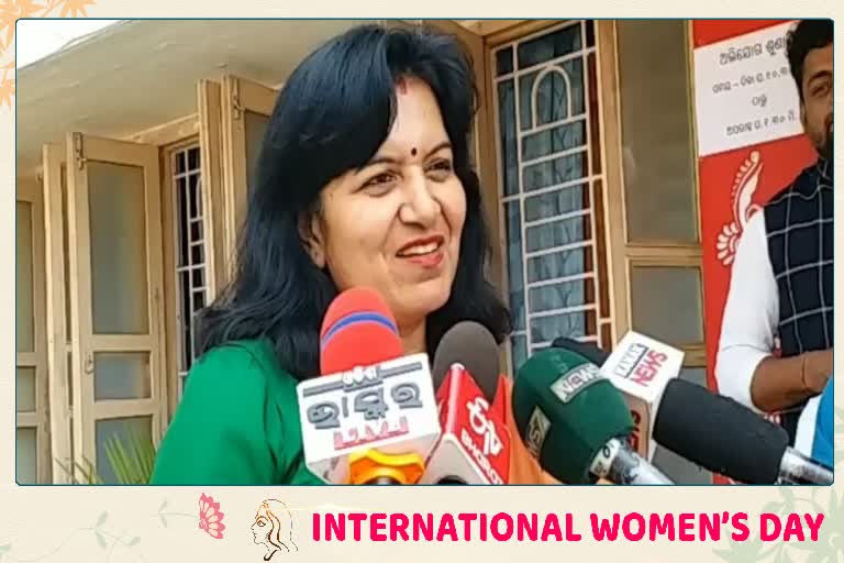 bhubaneswar mp aparajita sarangi greets women on international women's day