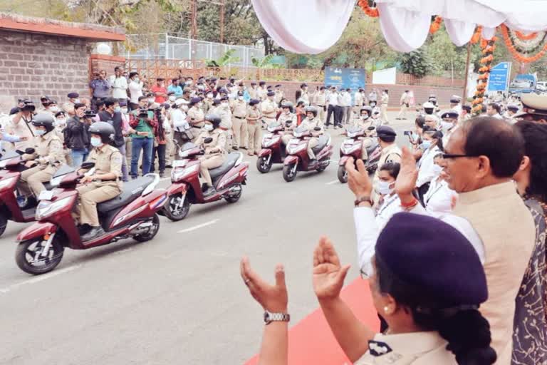 mp 100 nirbhaya bikes