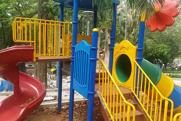 captain lakshmi park thiruvanthapuram  skating in lakshmi park  renovation of captain lakshmi park  തിരുവനന്തപുരത്തെ ക്യാപ്റ്റന്‍ ലക്ഷ്മി പാര്‍ക്ക്  ക്യാപ്റ്റന്‍ ലക്ഷ്മി പാര്‍ക്കിലെ കുട്ടികള്‍ക്കായുള്ള സ്‌കേറ്റിങ്  ക്യാപ്റ്റന്‍ ലക്ഷ്മി പാര്‍ക്കിലെ നവീകരണം