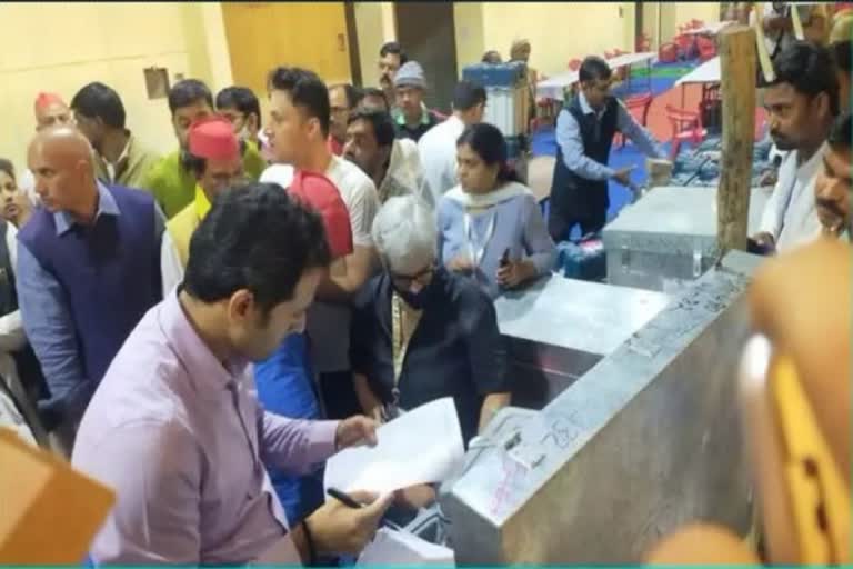 Checking of 20 EVMs amid uproar in Varanasi