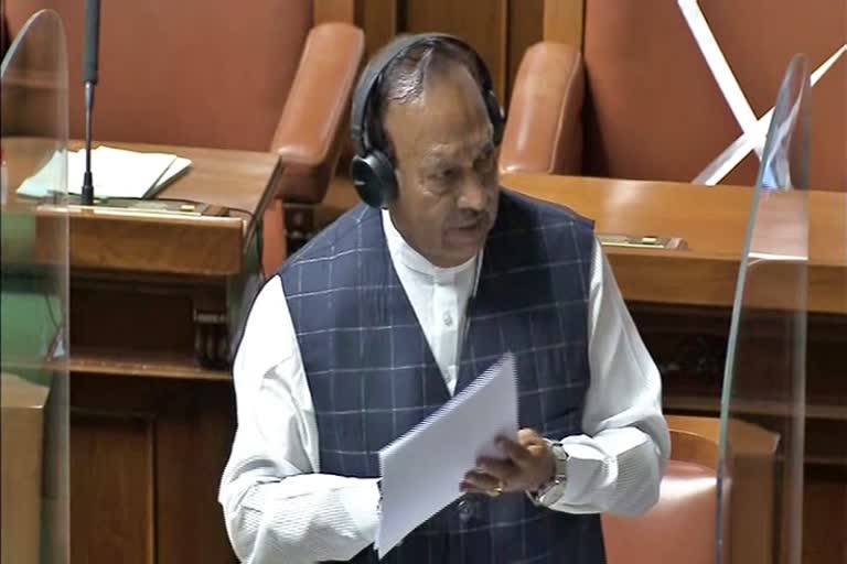 Minister Eshwarappa spoke on women's contribution in the Narega scheme