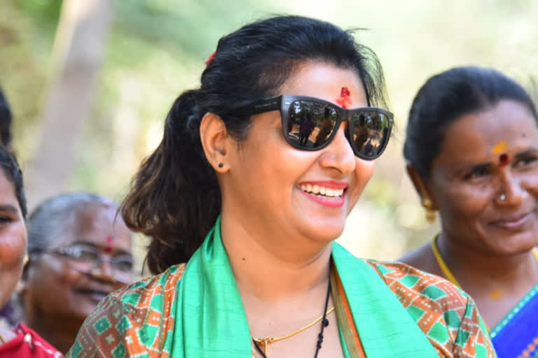 heroine vani vishwanath