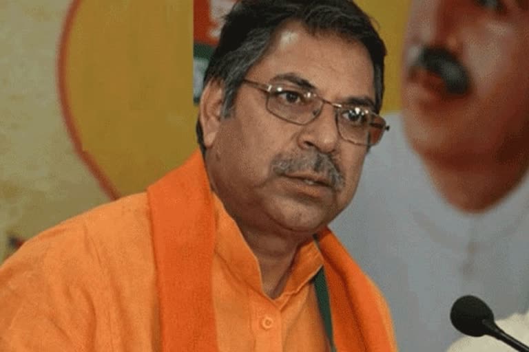 Minister Shanti Dhariwal gave controversial statement,  BJP Satish Poonia condemned the statement