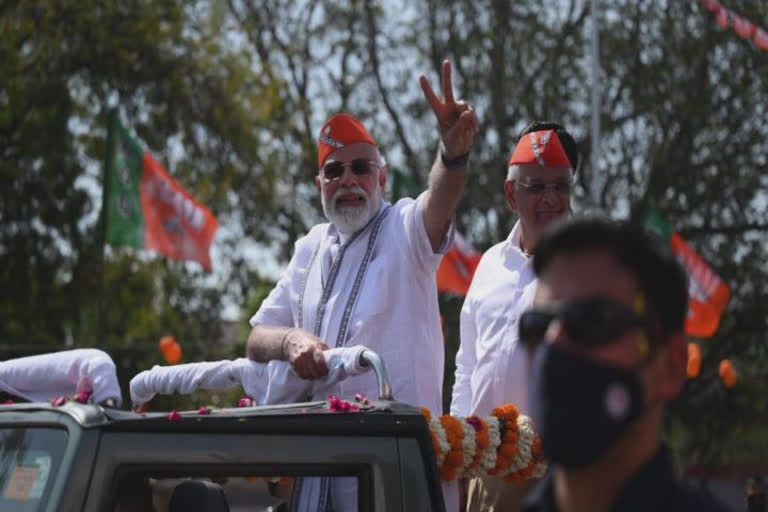 BJP gears up to win Gujarat, as it blooms in four states