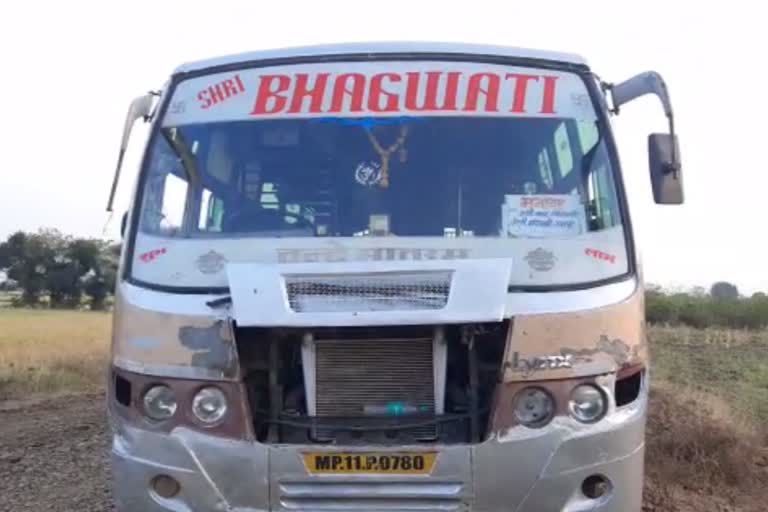 Woman raped in bus in dhar