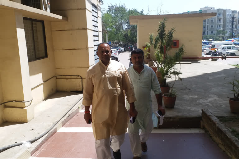 RJD leaders Shivanand Tiwari met Lalu Prasad