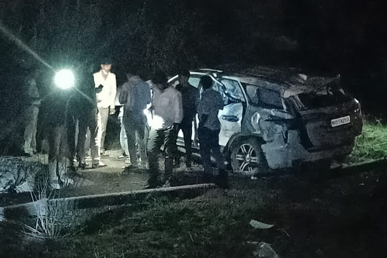 Two Died and three were injured  in Selsura accident