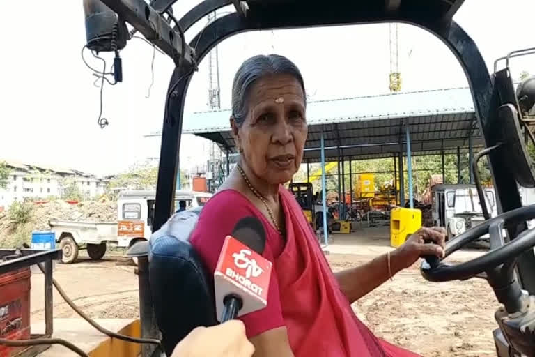 Indian Grandma Radhamani