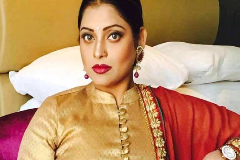 actor rupa dutta arrested for theft at kolkata book fair