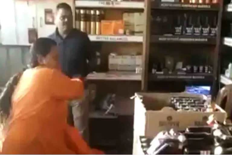 uma bharti vandalized a liquor shop