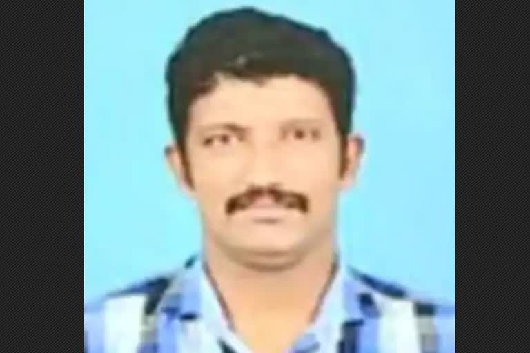 Thiruvallam custody death post mortem report  തിരുവല്ലം കസ്റ്റഡി മരണത്തില്‍ പോസ്‌റ്റ്‌ മോര്‍ട്ടം റിപ്പോര്‍ട്ട് പുറത്ത്  തിരുവല്ലത്ത് കസ്റ്റഡിയിലിരിക്കെ മരിച്ച സുരേഷിൻ്റെ ശരീരത്തിൽ 12 ചതവുകൾ  Thiruvallam custody death post mortem report out  തിരുവനന്തപുരം ഇന്നത്തെ വാര്‍ത്ത  Thiruvananthapuram todays news