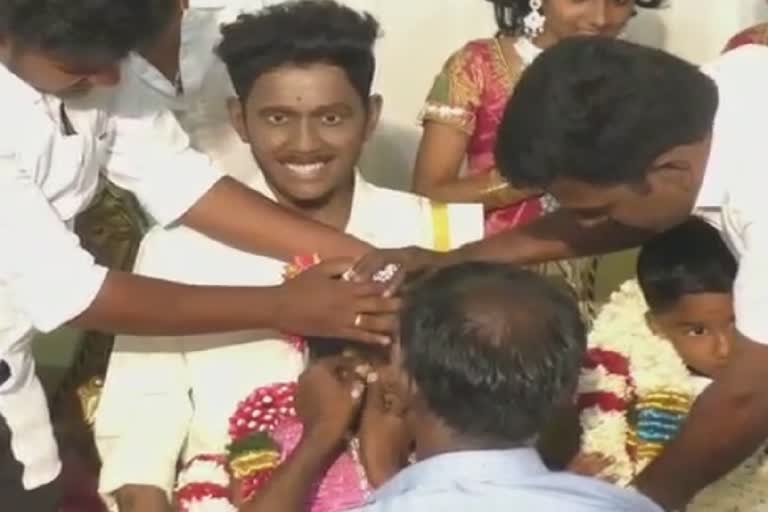 இறந்துபோன இளைஞர் வீட்டு நிகழ்ச்சியில் பங்கேற்பு