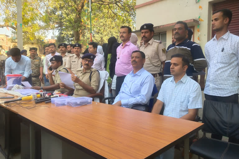 8 Criminals Arrested in Buxar