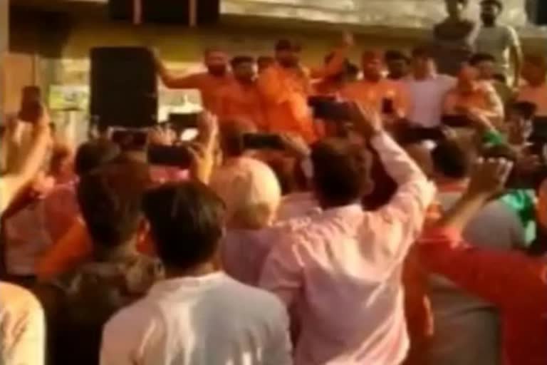 Case filed against activists of Hindu Yuva Vahini for provocative speech case