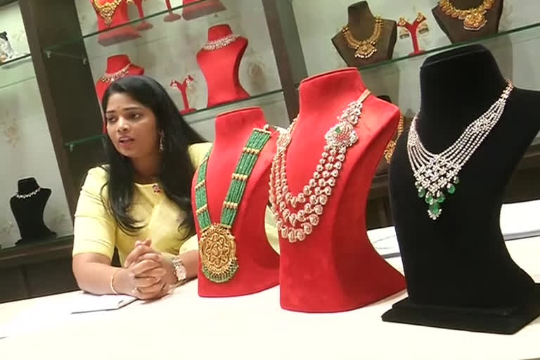 Jewellery Designer Vishnupriya