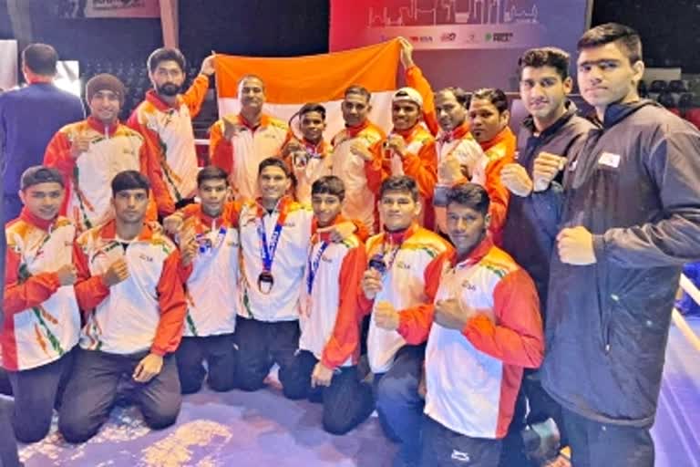 ASBC Asian Boxing  मुक्केबाज विश्वनाथ सुरेश  मुक्केबाज वंशज  एएसबीसी एशियाई युवा  जूनियर मुक्केबाजी चैंपियनशिप  खेल समाचार  स्वर्ण पदक  Boxer Vishwanath Suresh  Boxer Descendants  ASBC Asian Youth  Junior Boxing Championships  Sports News  Gold Medal