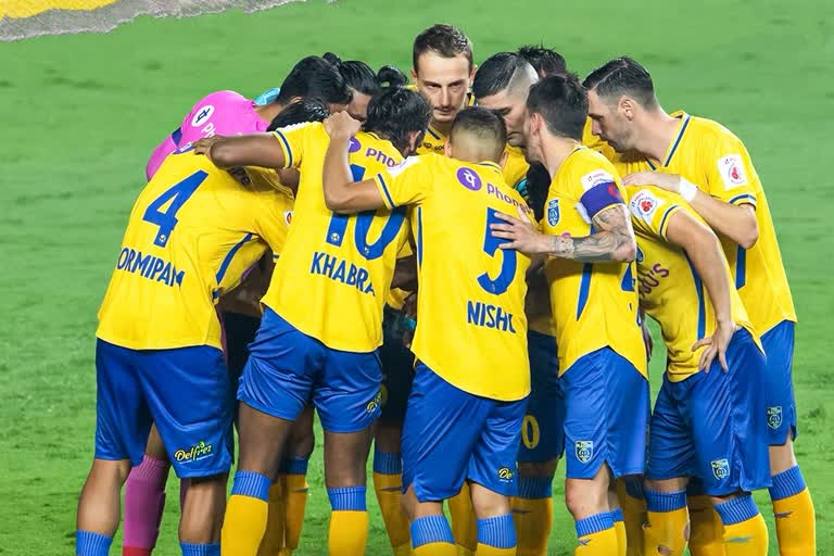 ISL 2022: കൊമ്പ് കുലുക്കി കൊമ്പൻമാർ; കേരള ബ്ലാസ്റ്റേഴ്‌സ് ഫൈനലിൽ