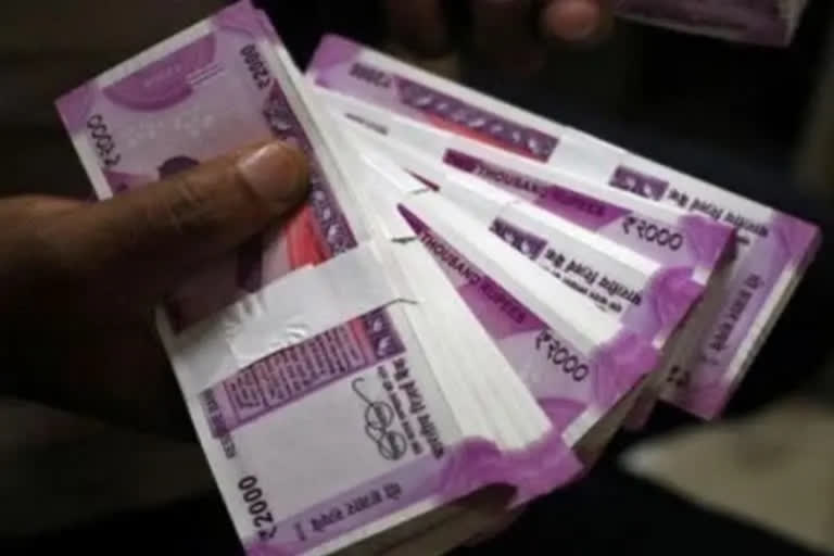 Rupee gains 30 paise to 76.32 against US dollar in early trade