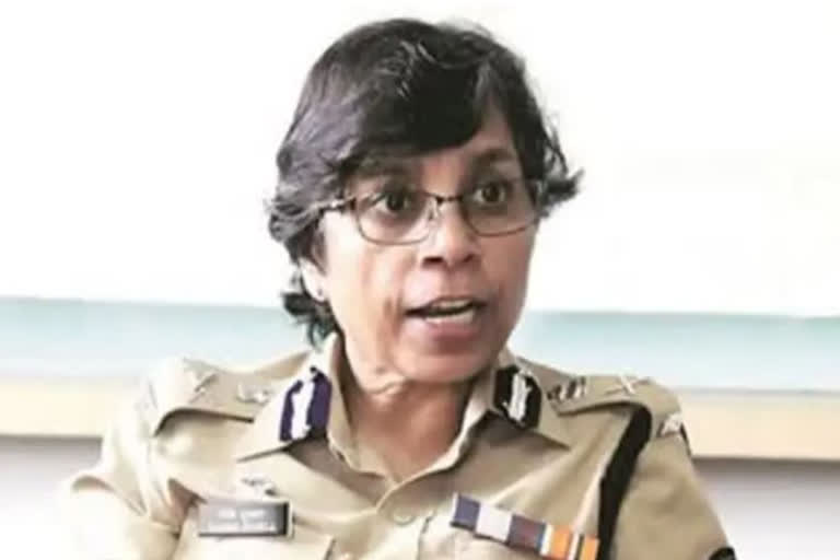 Phone tapping case: IPS officer Rashmi Shukla appears before Mumbai police