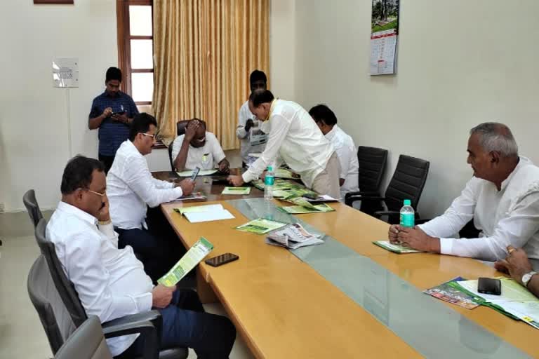 h-d-kumaraswamy-conduct-janatha-jaladhare-ganga-rathayathre-meeting