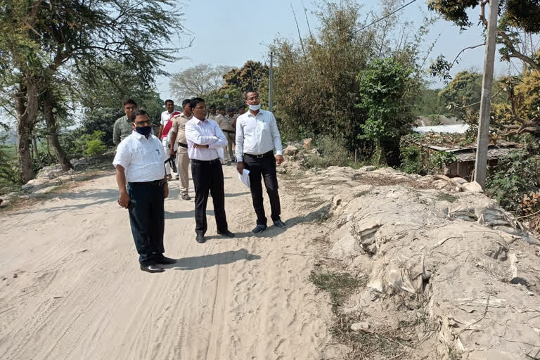 DM inspected Dagmara Sikarhatta Koshi safety guide dam