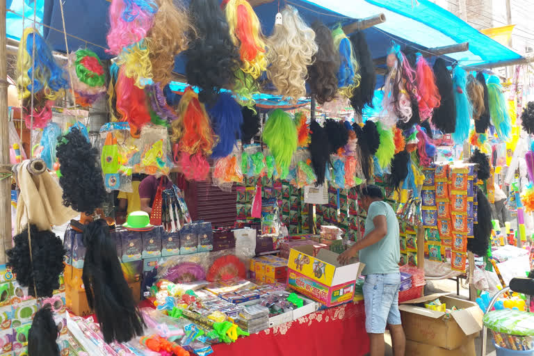 Shops Decorated on Holi in Patna