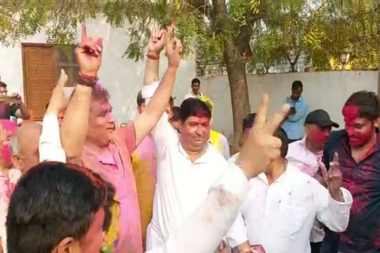 Loni MLA Nandkishore Gurjar groaned fiercely on Holi told demonic powers to opposition