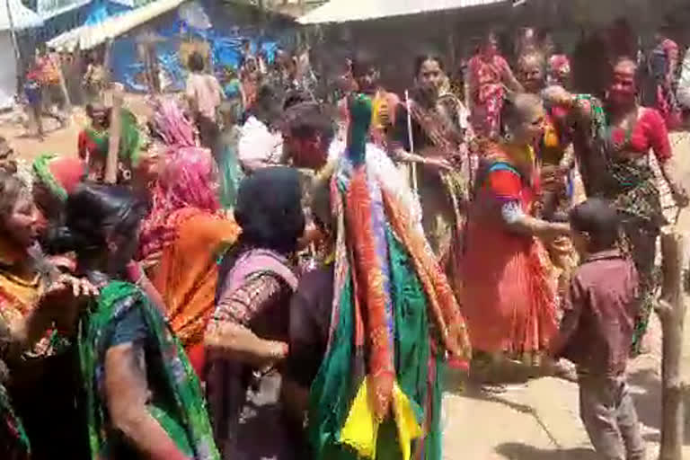 Unique Holi tradition in Kamareddy