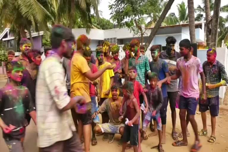 Holi celebration in Karwar