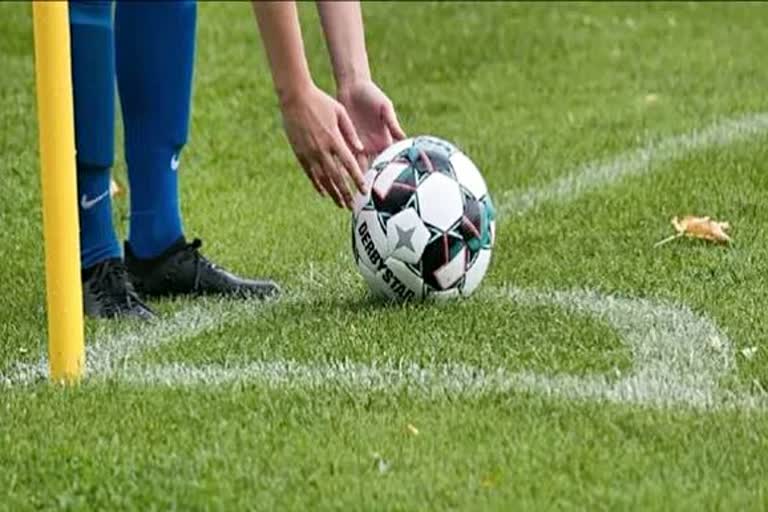 Indian-origin footballer  footballer and referee  Singapore  Singapore lifts ban  Sports News  भारतीय मूल के फुटबॉलर  भारतीय मूल के रेफरी  Football