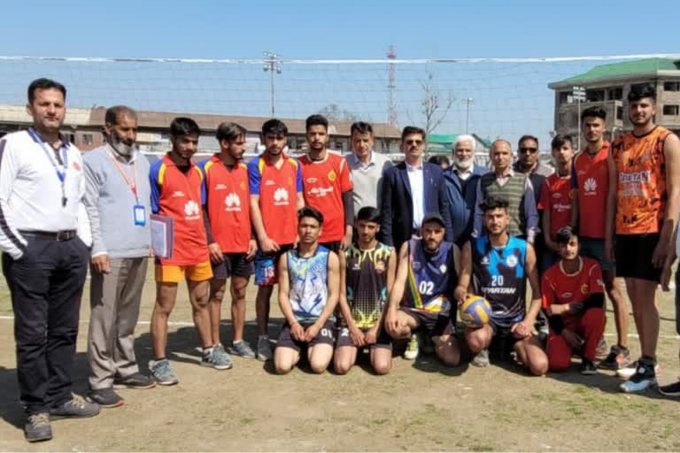 1390 Players participated in YSS Cup Tournament: اننت ناگ میں منعقدہ ٹورنامنٹ میں 1390 کھلاڑیوں کی شرکت