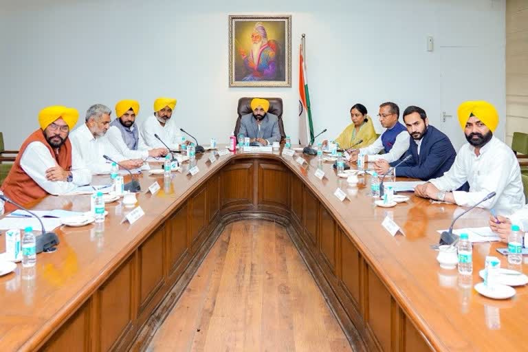 bhagwant maan first cabinet meeting in punjab
