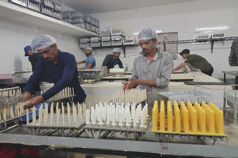 Ice Cream Business In Kutch: કોરોનાકાળ બાદ વેપારીઓને આઇસ્ક્રીમના સારા વેપારની આશા, ઉત્પાદન અને વેચાણ વધ્યું