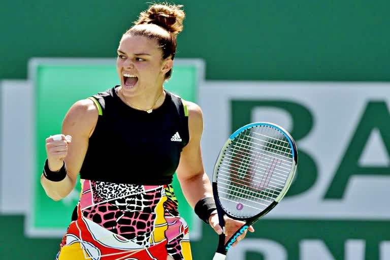 Iga Swiatek beats Simona Halep  Iga Swiatek  Maria Sakkari  Indian Wells  Paula Badosa  Sports News