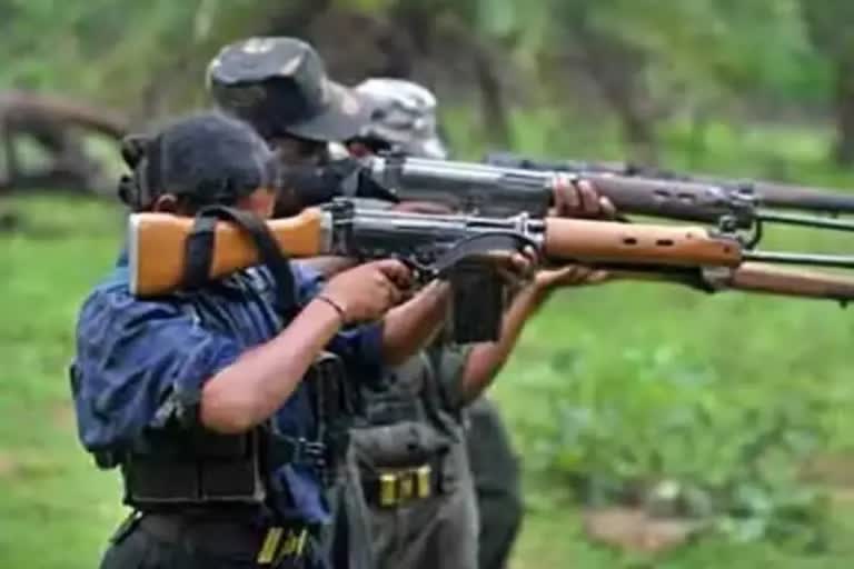 Naxals kill villager in kanker