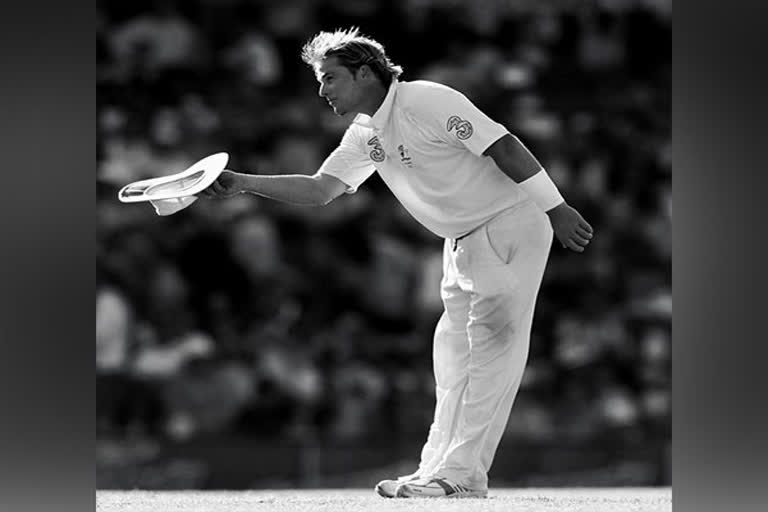 Shane Warne funeral  Warne private funeral  Shane warne final respects  Shane Warne death  ഷെയ്ൻ വോണിന് കുടുംബവും അടുത്ത സുഹൃത്തുക്കളും അന്തിമോപചാരം അര്‍പ്പിച്ചു  ഷെയ്ൻ വോണ്‍