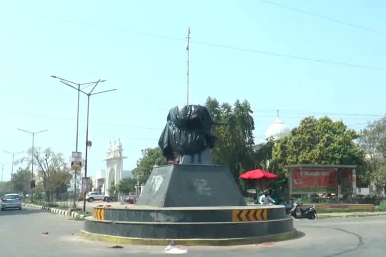 Udham Singh statue vandalized in Ambala