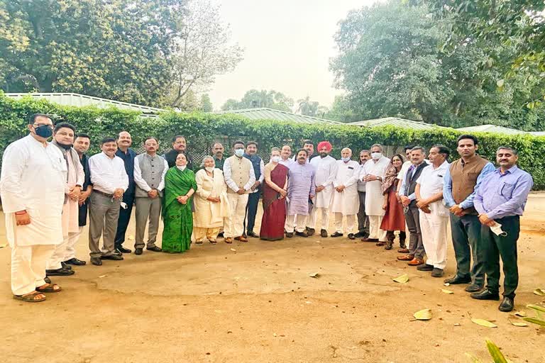 Senior Himachal Congress leaders meeting with Sonia Gandhi