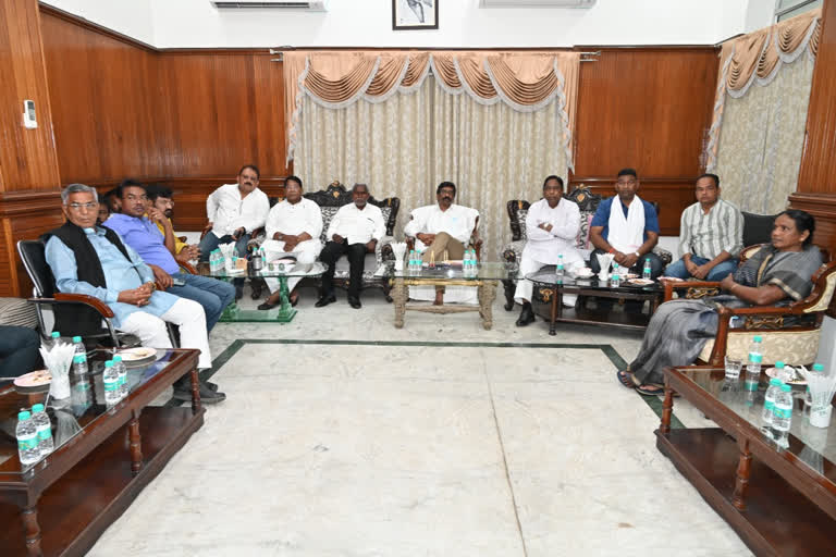 Meeting of ruling parties at CM Hemant Soren house