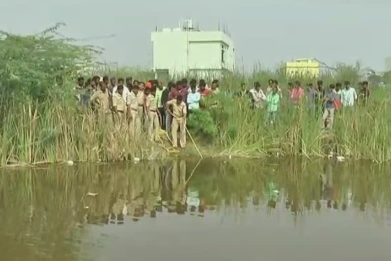 The death of two boys who went to catch fish in a well