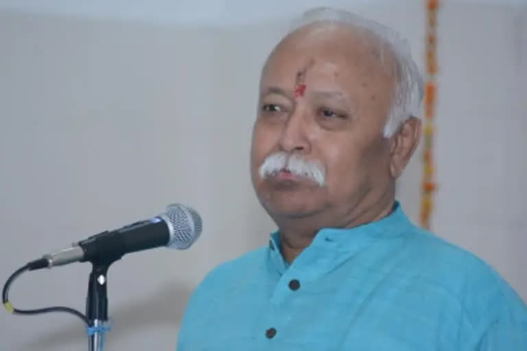 RSS chief Mohan Bhagwat on Tuesday visited the Gorakhnath temple here and performed a puja amid the chanting of mantras