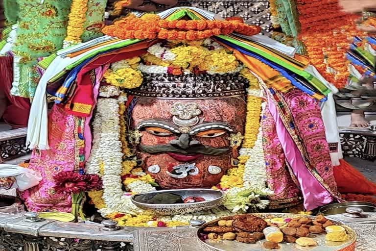 Ujjain Mahakaleshwar temple Baba Mahakal makeup on 23 March 2022