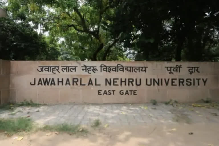 The Jawaharlal Nehru University Students' Union (JNUSU) on Wednesday alleged that a student was not given timely treatment at the varsity's health centre which led to his death, a charge denied by the varsity