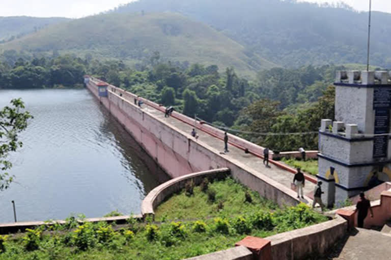 Safety of Mullaperiyar dam be reviewed by experts, Kerala tells SC